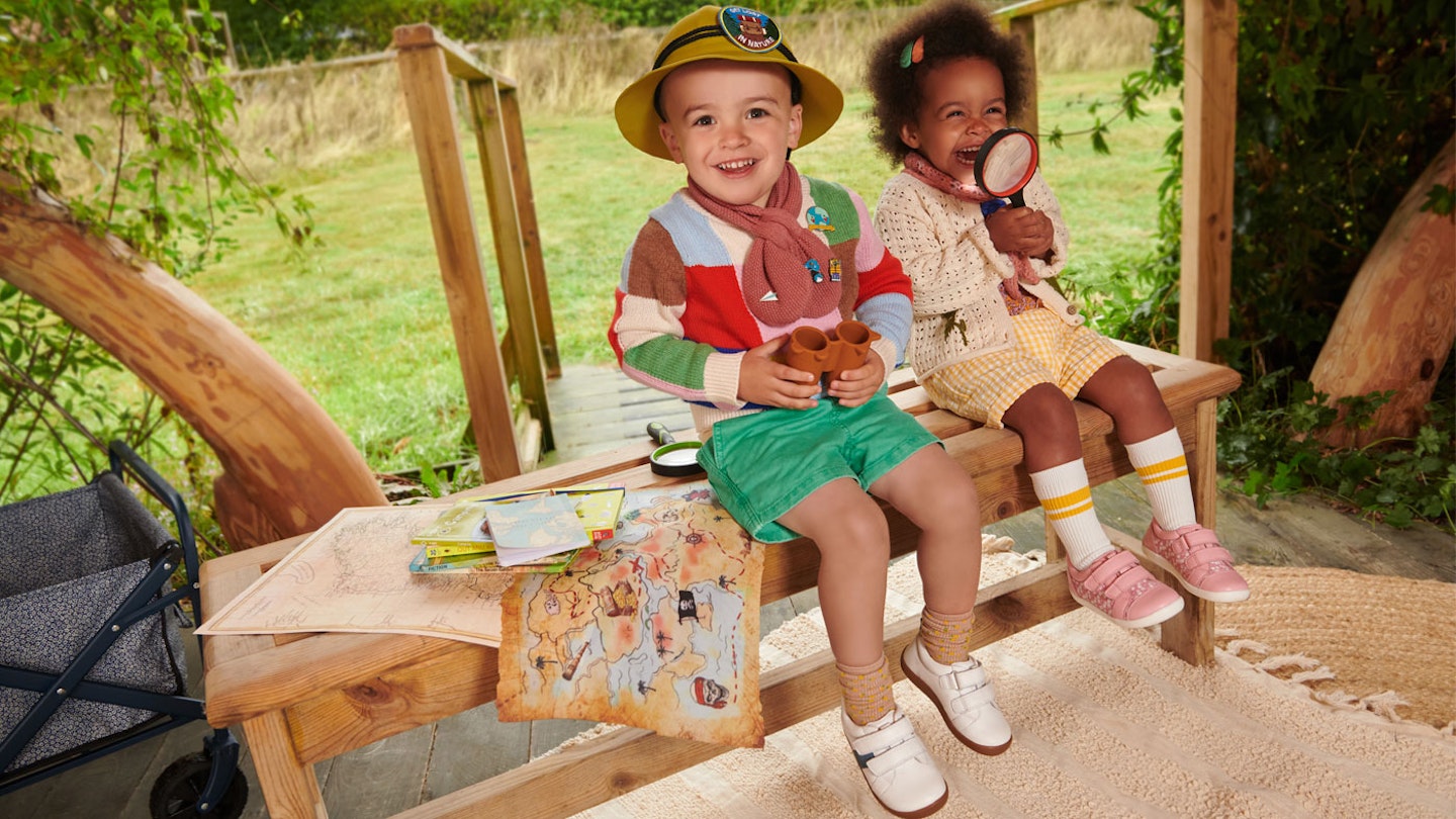 children wearing start rite shoes
