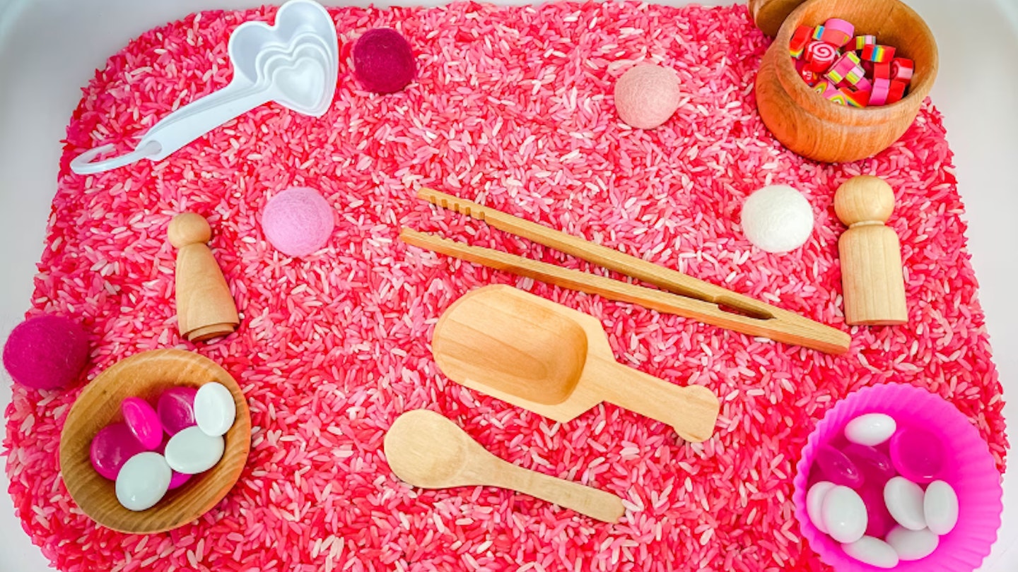 Valentine's Day tuff tray